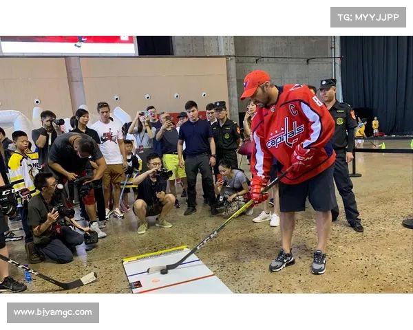 奥维契金破门瞬间再现 NHL经典时刻精彩回顾